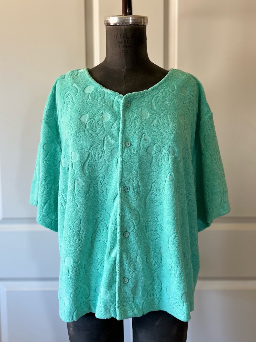 Disney Mickey Minnie Donald Goofy Character Textured Top 3XL Teal Button Front